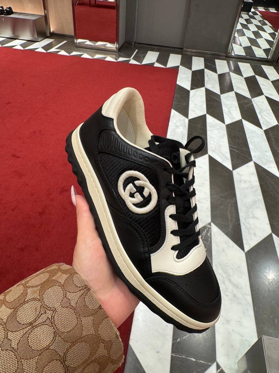 GUCCI Sneakers front view - Women's luxury Shoes