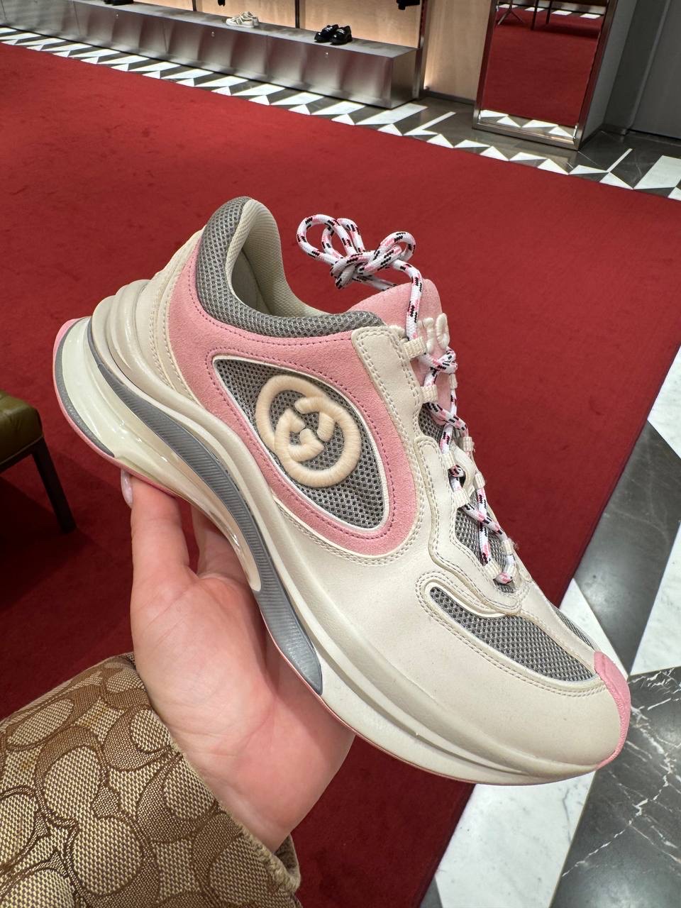GUCCI Sneakers front view - Women's luxury Shoes
