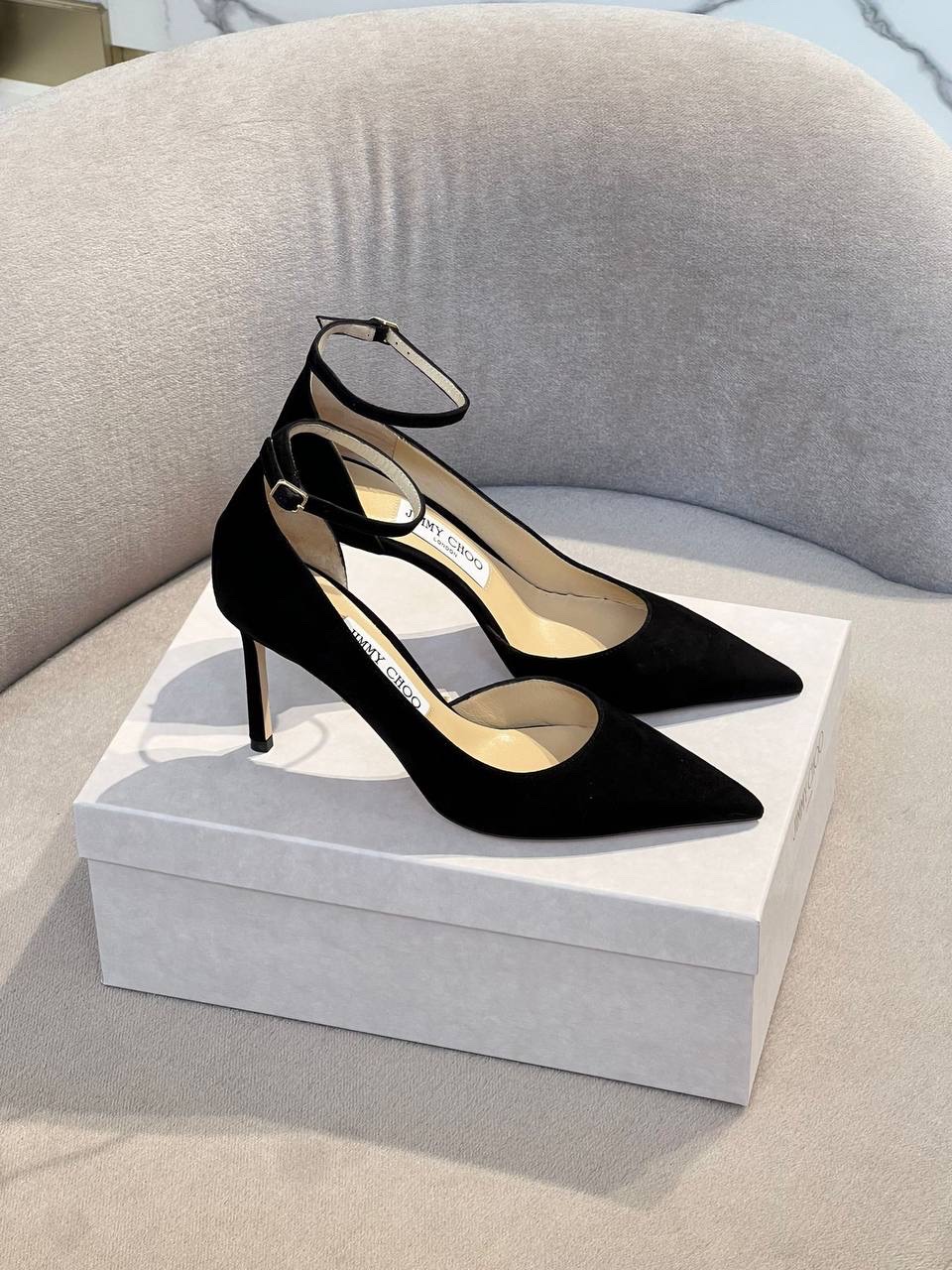JIMMY CHOO Pumps front view - Women's luxury Shoes