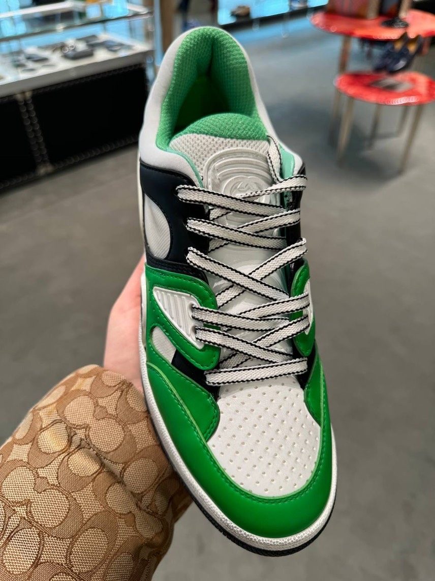 GUCCI Sneakers front view - unisex luxury Shoes