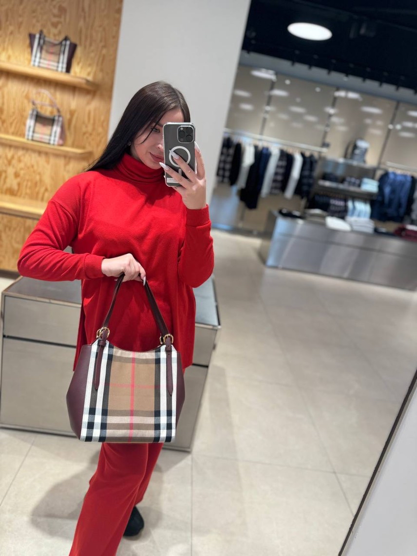 【関税＆送料込み】Burberry Totes Burberry Logo Print Nylon Large Tote Bag In Navy Blue | eBay