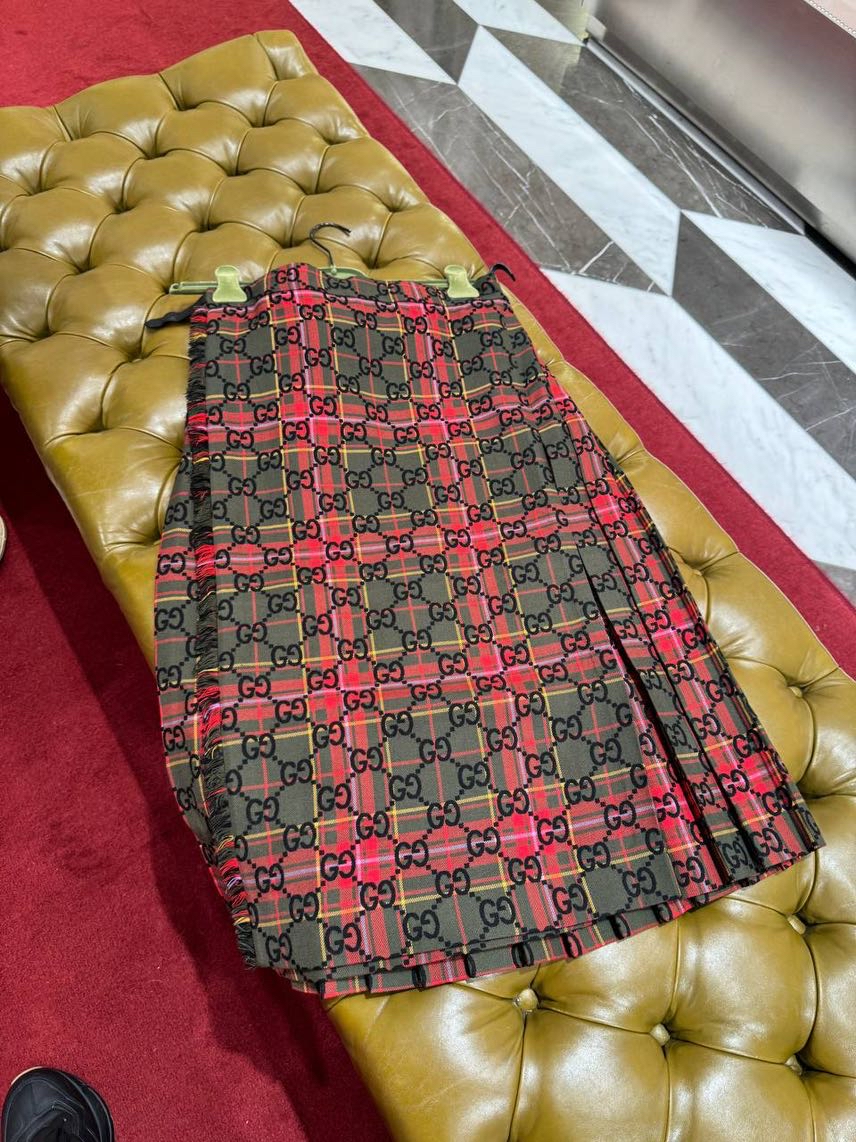GUCCI Skirts side view - Women's luxury Clothes