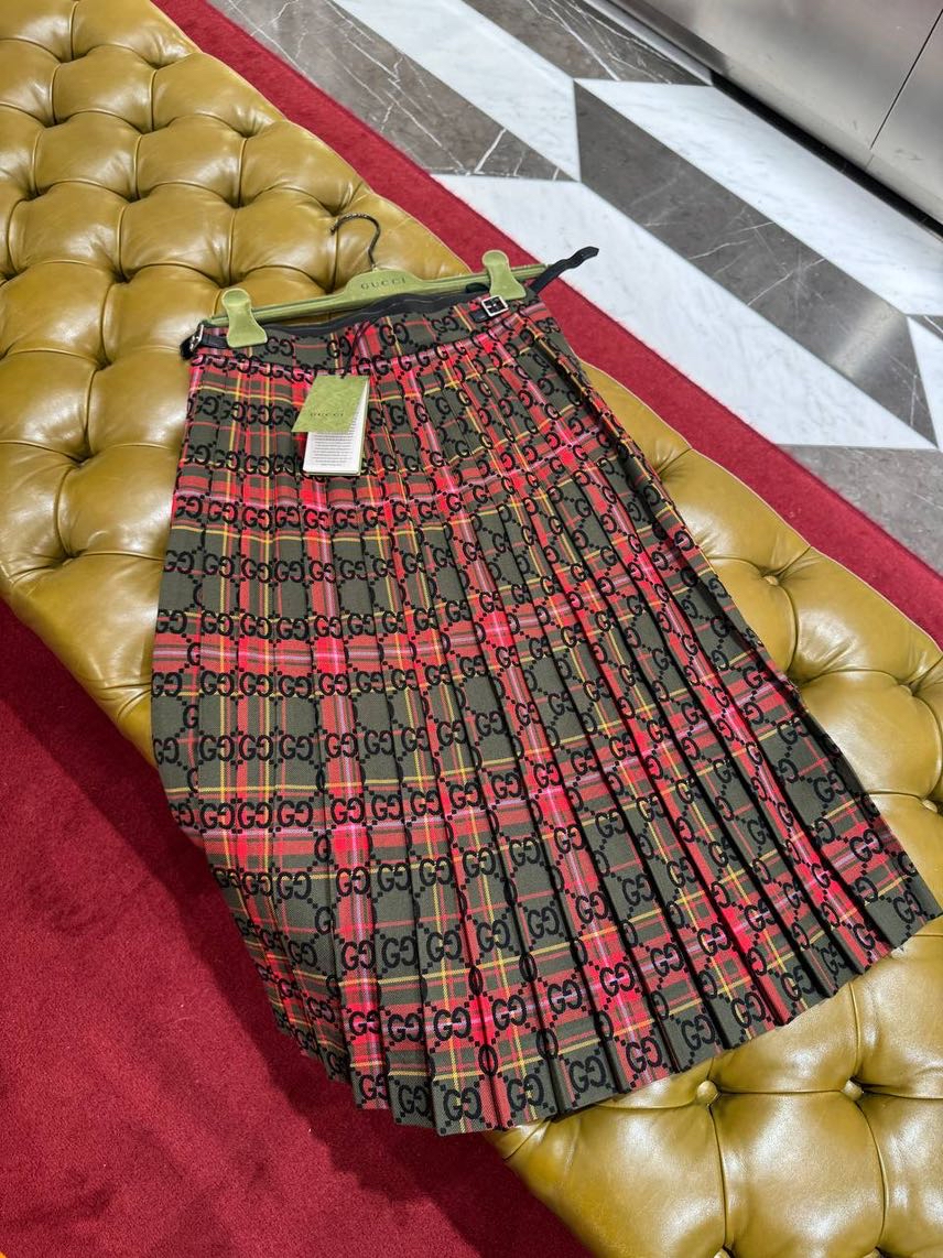 GUCCI Skirts front view - Women's luxury Clothes
