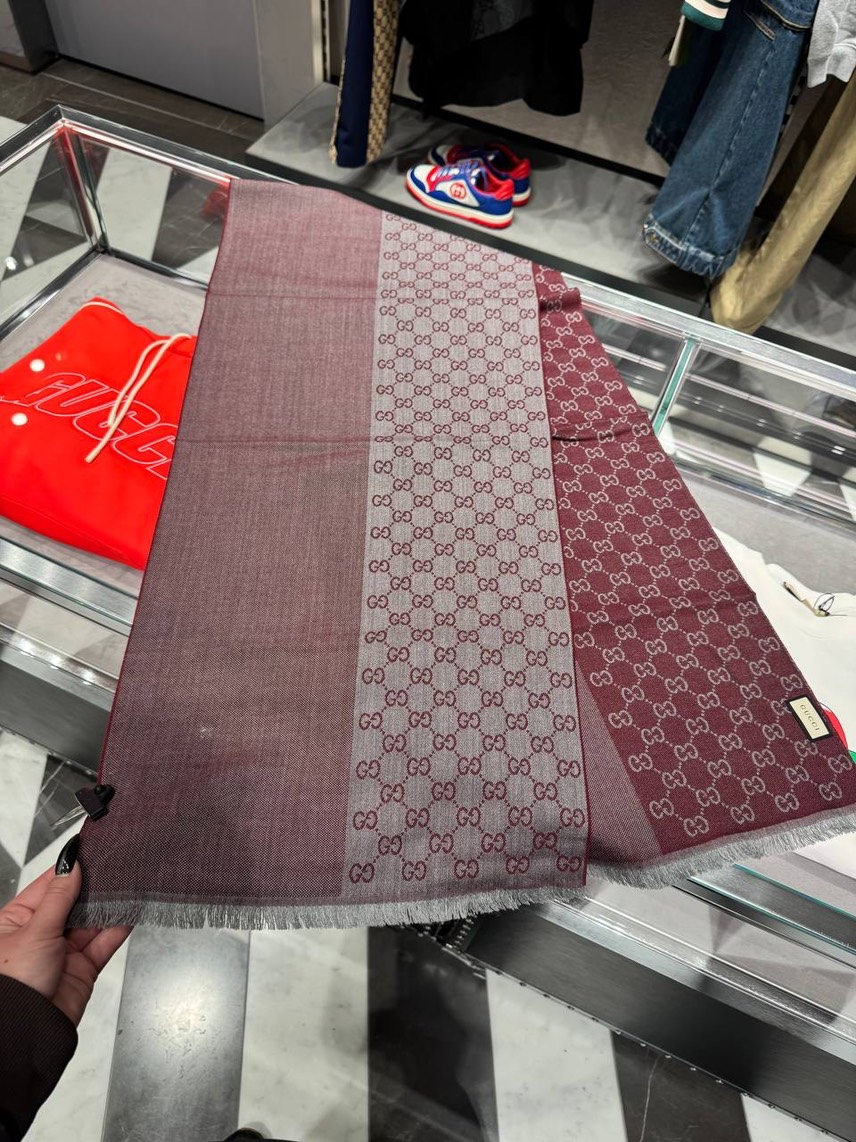 GUCCI Scarves front view - Women's luxury Accessories