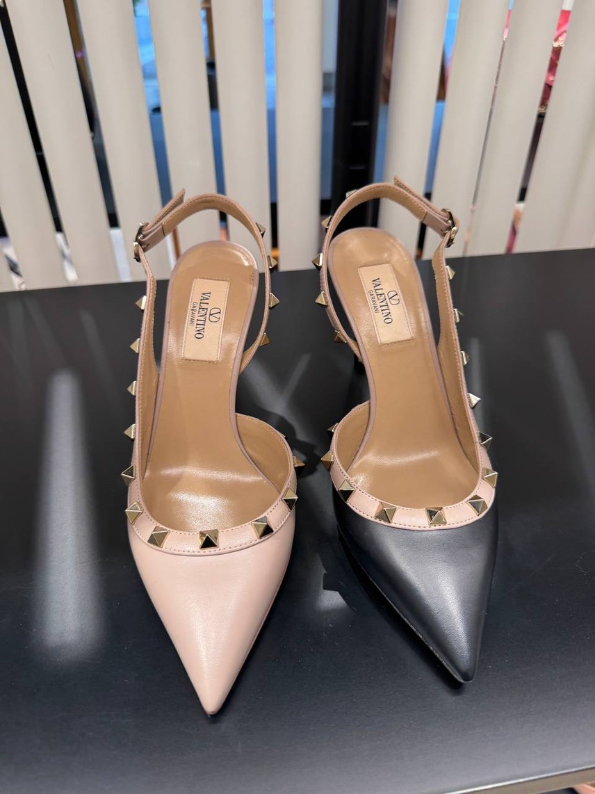 VALENTINO GARAVANI Sandals side view - Women's luxury Shoes