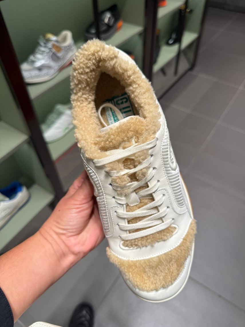 GUCCI Sneakers side view - Men's luxury Shoes