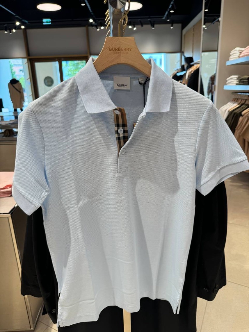BURBERRY T-shirt and Polo side view - Men's luxury Clothes