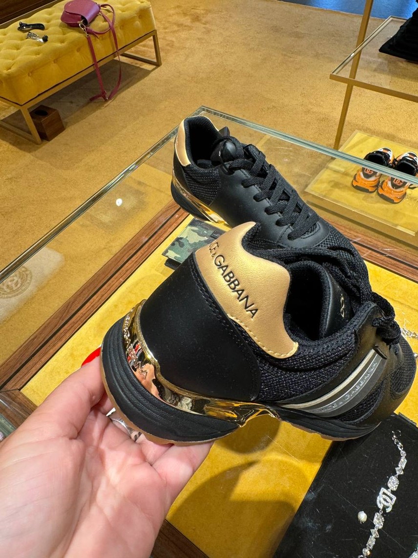 DOLCE & GABBANA Sneakers side view - Men's luxury Shoes