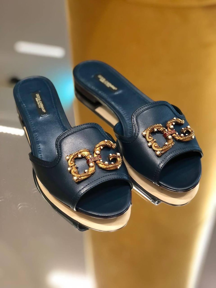 DOLCE & GABBANA Slides front view - Women's luxury Shoes