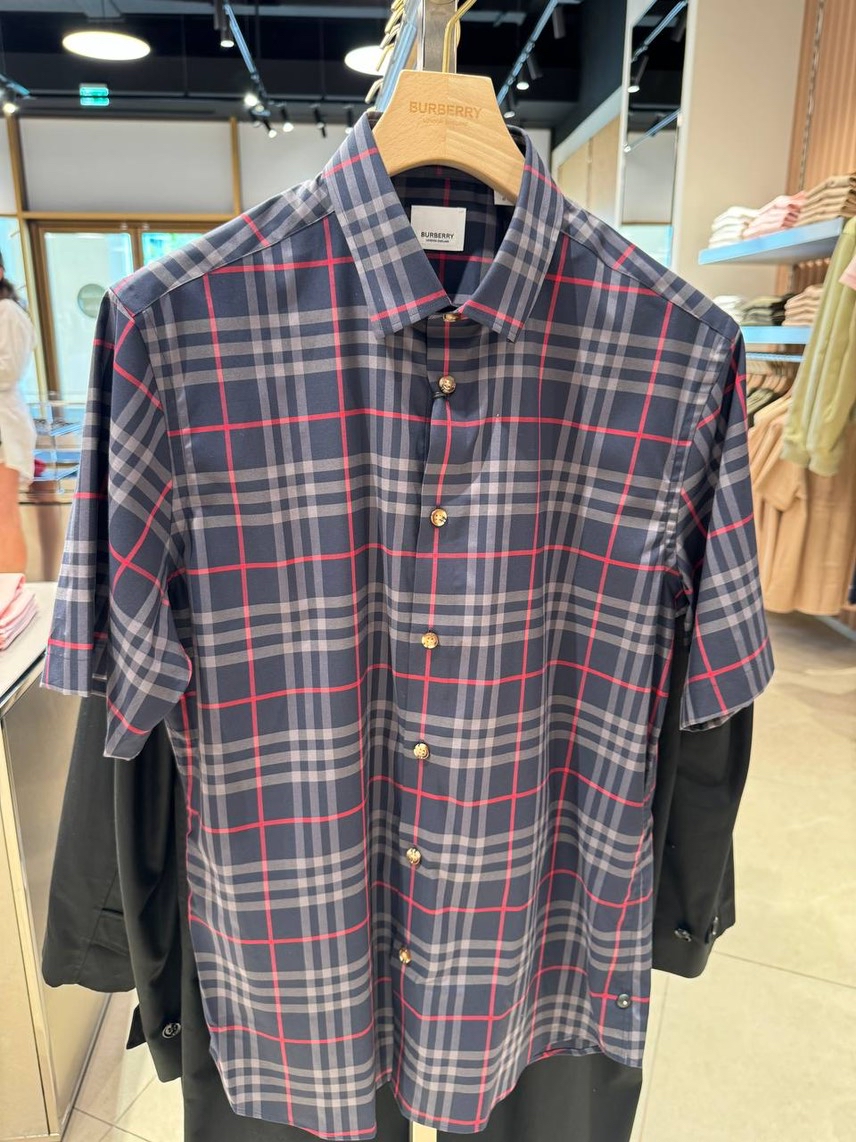 BURBERRY Shirts side view - Men's luxury Clothes