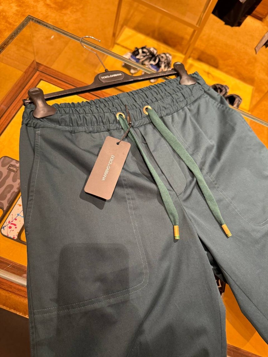 DOLCE & GABBANA Shorts side view - Men's luxury Clothes