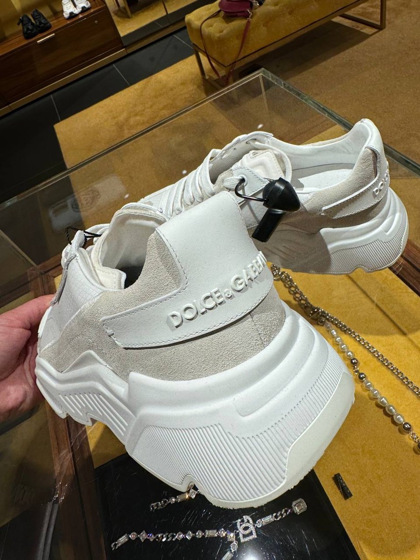 DOLCE & GABBANA Sneakers side view - Men's luxury Shoes