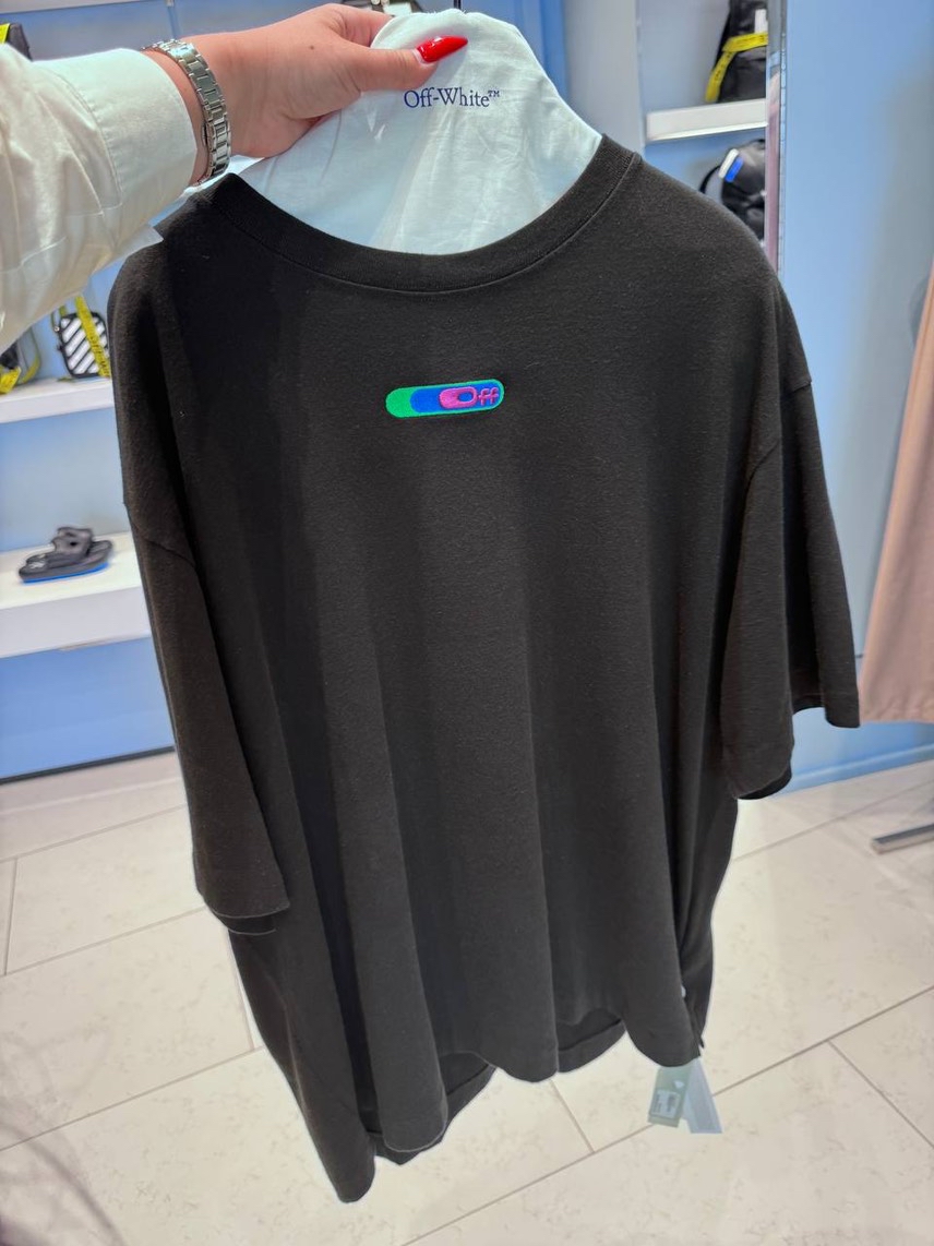 OFF-WHITE T-shirt and Polo side view - Men's luxury Clothes