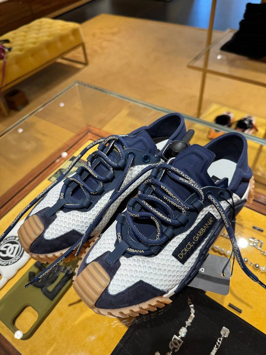 DOLCE & GABBANA Sneakers side view - Men's luxury Shoes