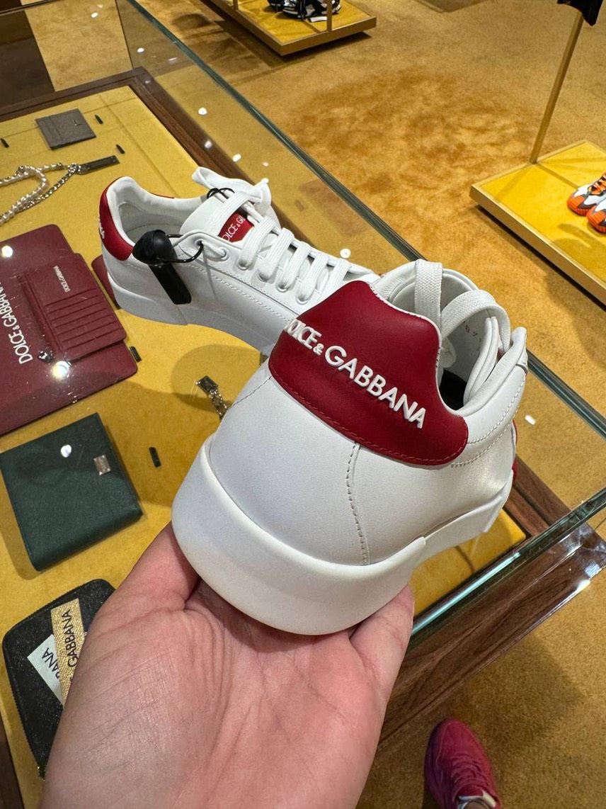 DOLCE & GABBANA Sneakers side view - Men's luxury Shoes