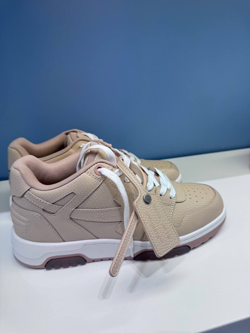OFF-WHITE Sneakers front view - Men's luxury Shoes