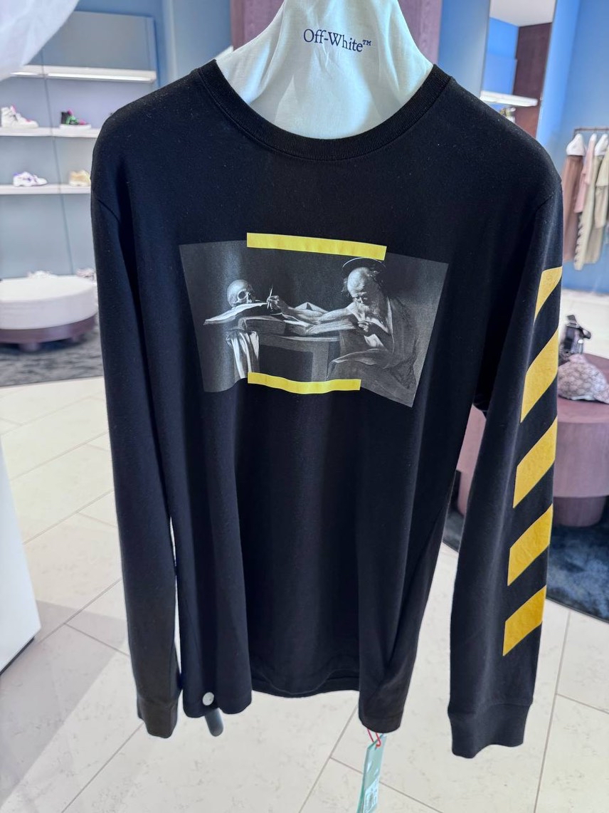 OFF-WHITE T-shirt and Polo side view - Men's luxury Clothes