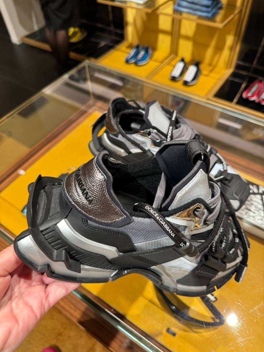 DOLCE & GABBANA Sneakers side view - Men's luxury Shoes