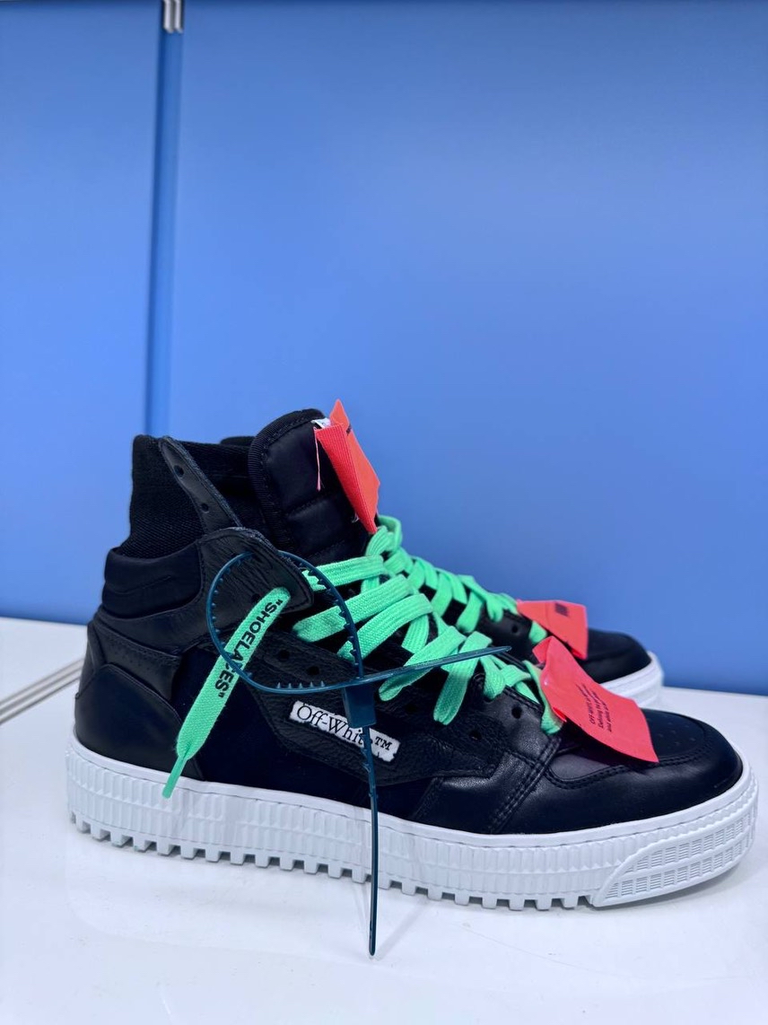 OFF-WHITE Sneakers front view - Men's luxury Shoes