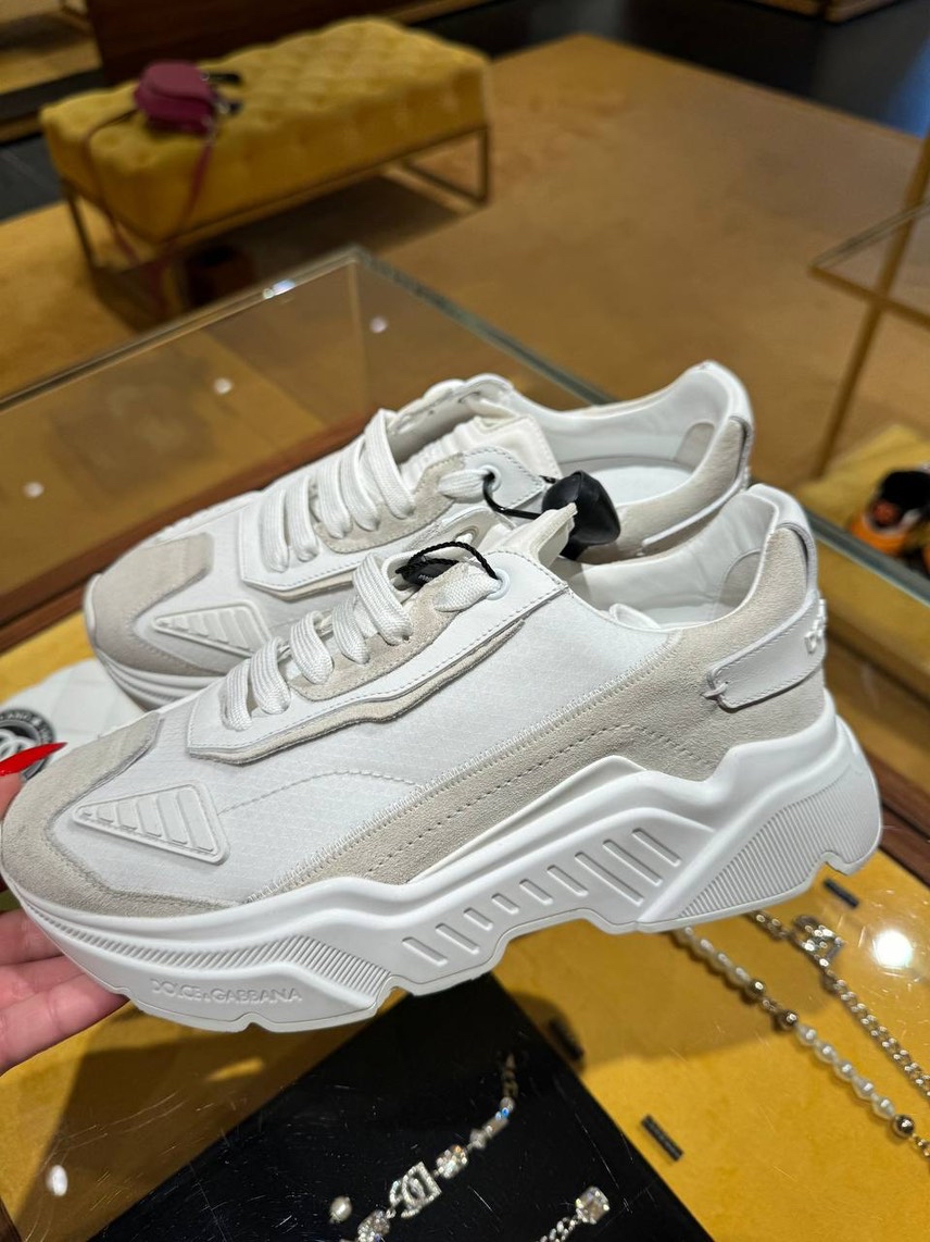DOLCE & GABBANA Sneakers front view - Men's luxury Shoes