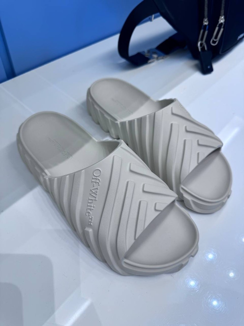 OFF-WHITE Slides front view - Men's luxury Shoes