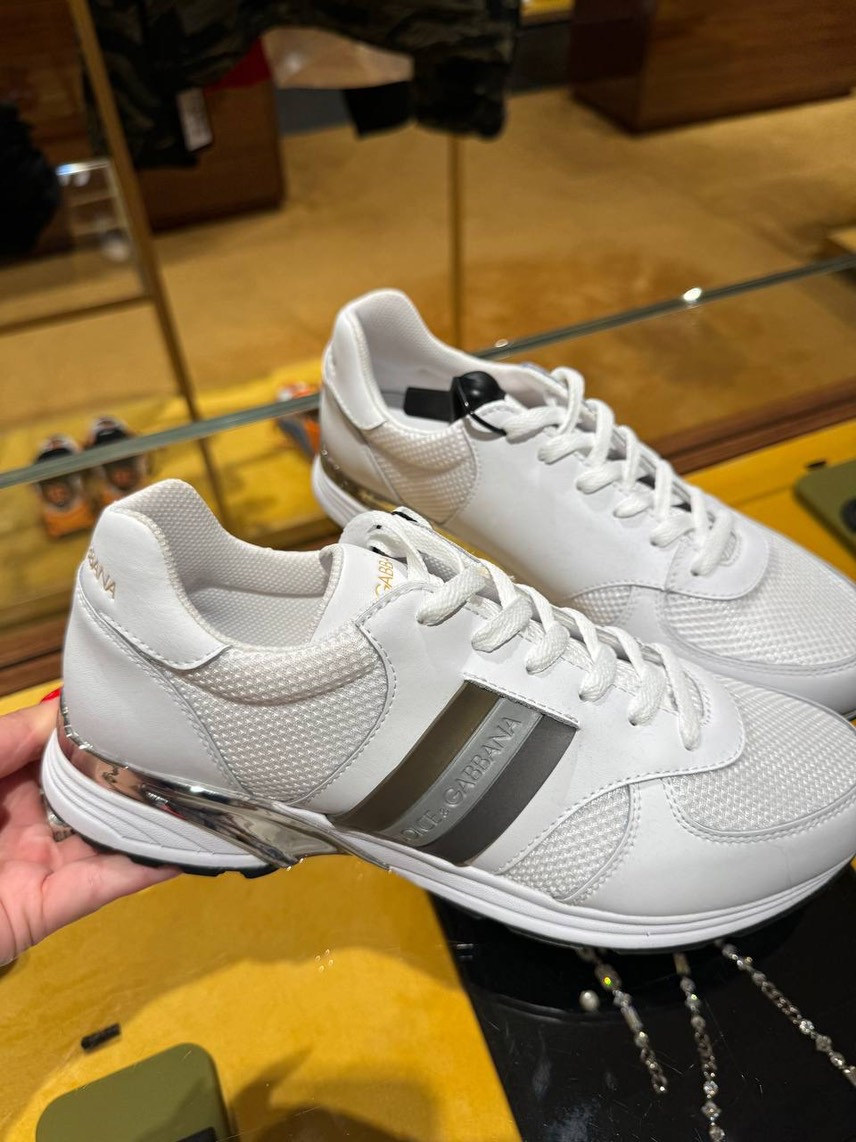 DOLCE & GABBANA Sneakers side view - Men's luxury Shoes