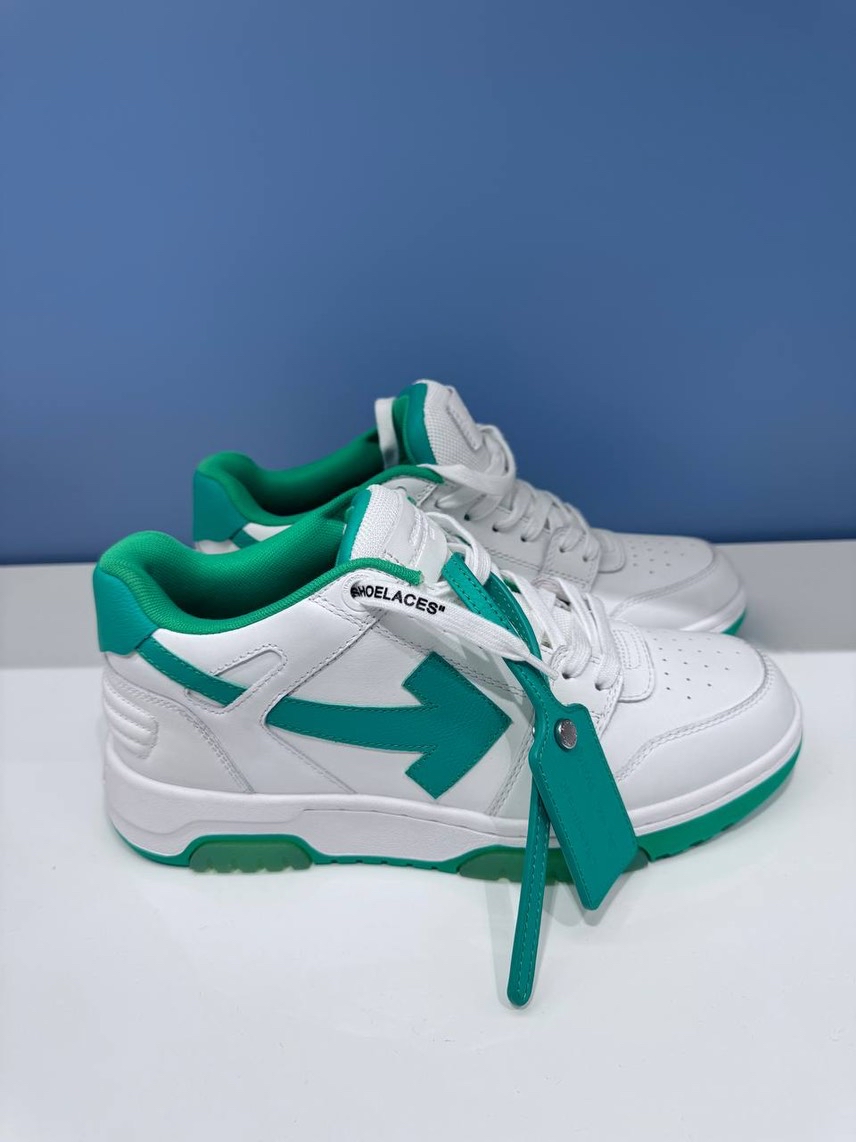 OFF-WHITE Sneakers side view - Men's luxury Shoes