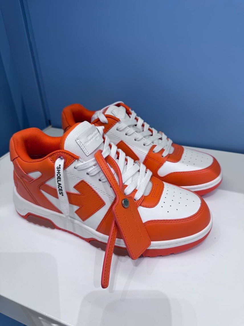 OFF-WHITE Sneakers front view - Men's luxury Shoes