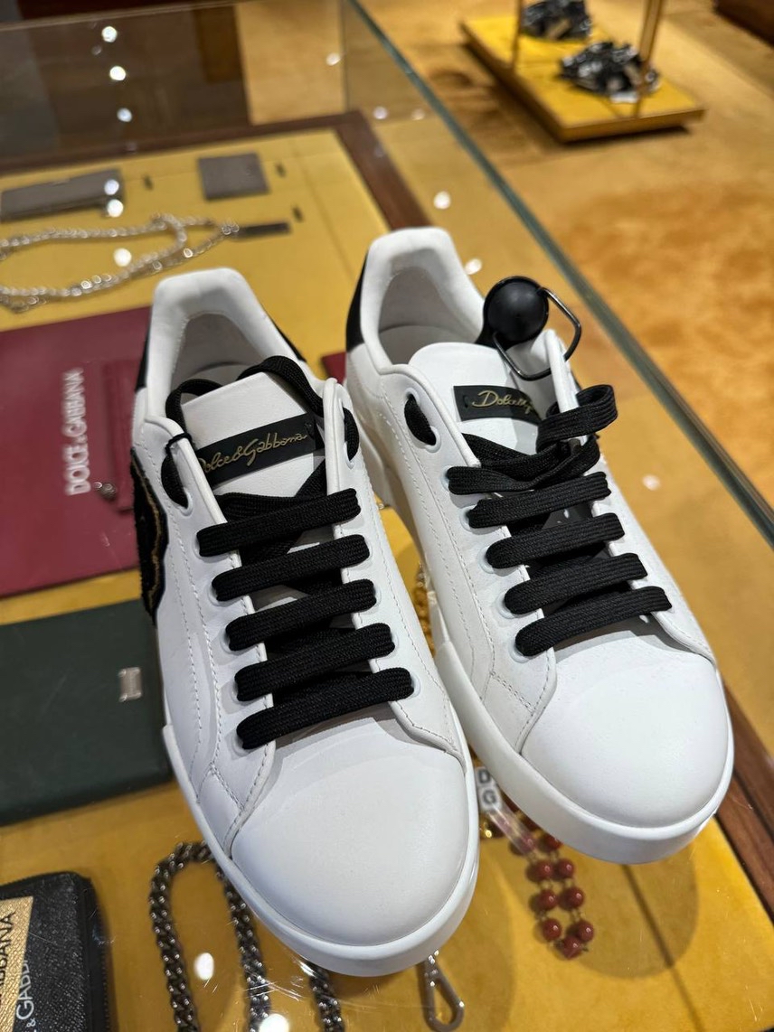 DOLCE & GABBANA Sneakers side view - Men's luxury Shoes