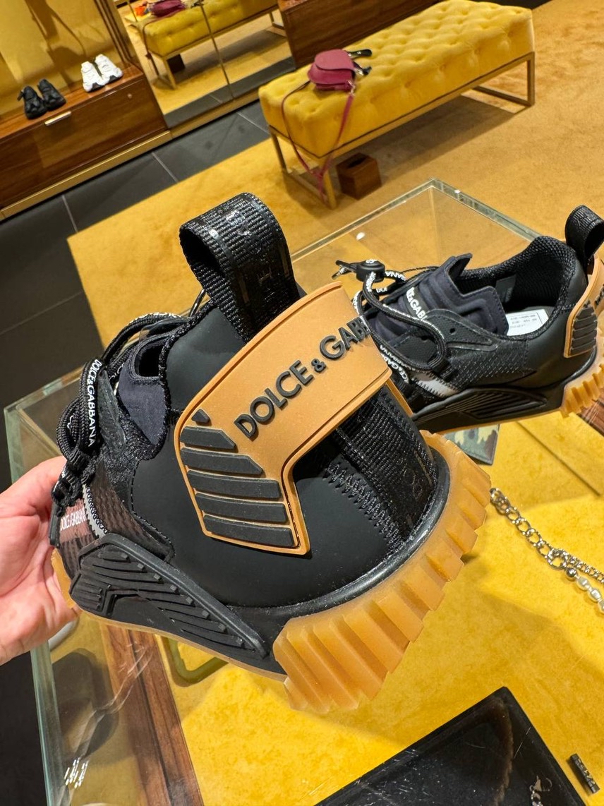 DOLCE & GABBANA Sneakers side view - Men's luxury Shoes