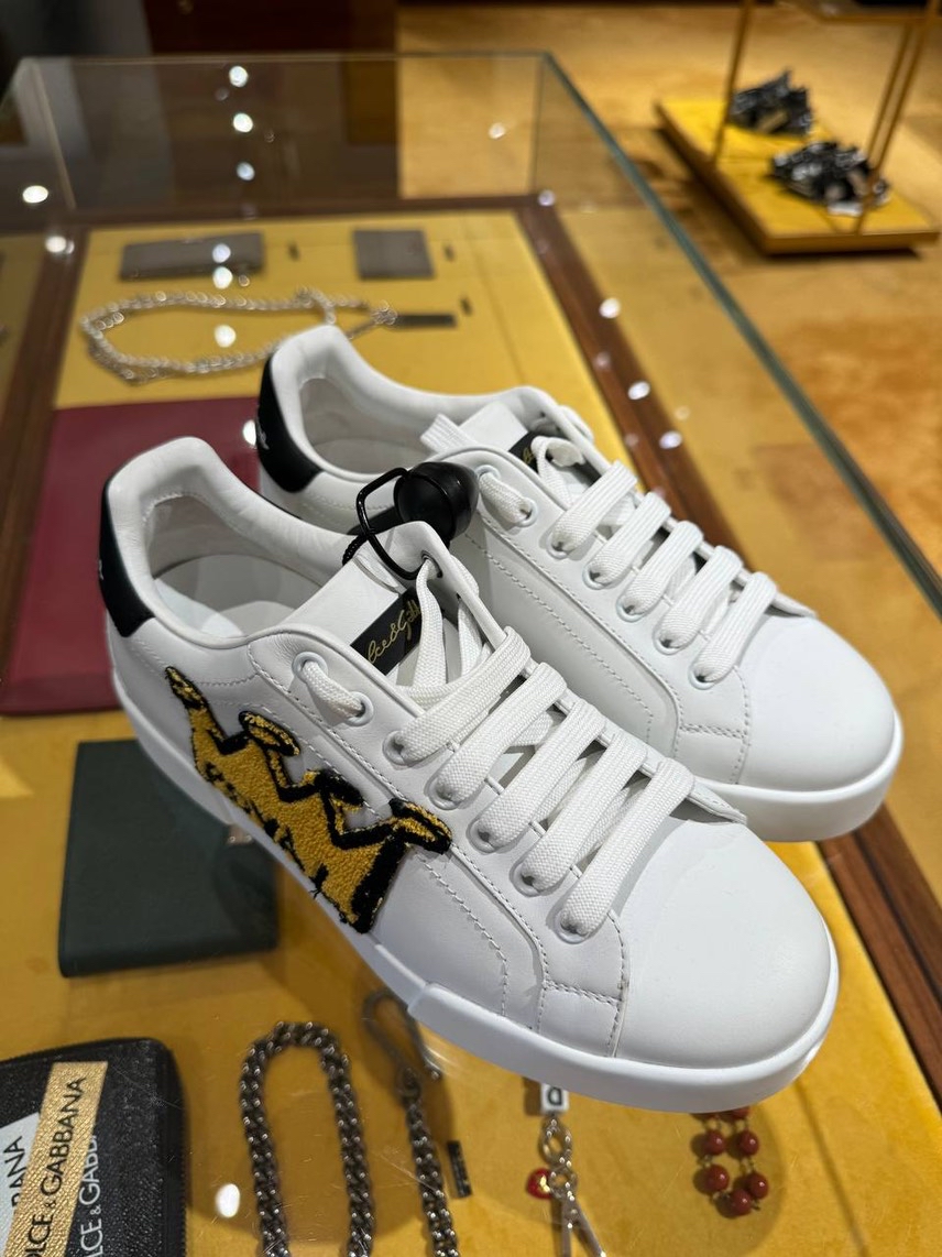 DOLCE & GABBANA Sneakers side view - Men's luxury Shoes