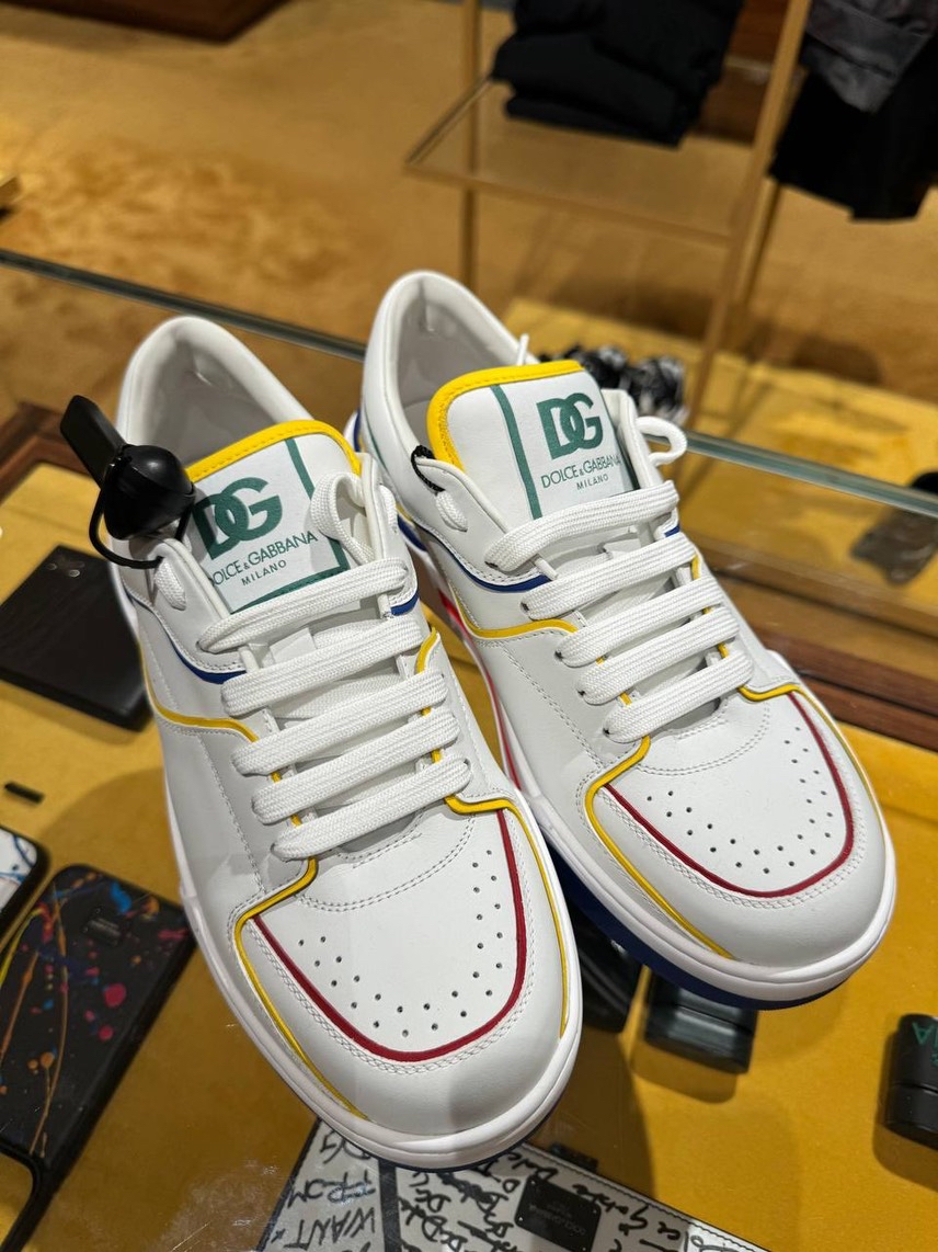 DOLCE & GABBANA Sneakers side view - Men's luxury Shoes