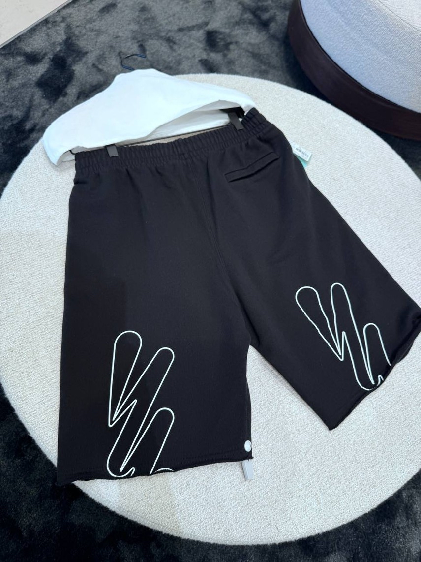 OFF-WHITE Shorts side view - Men's luxury Clothes