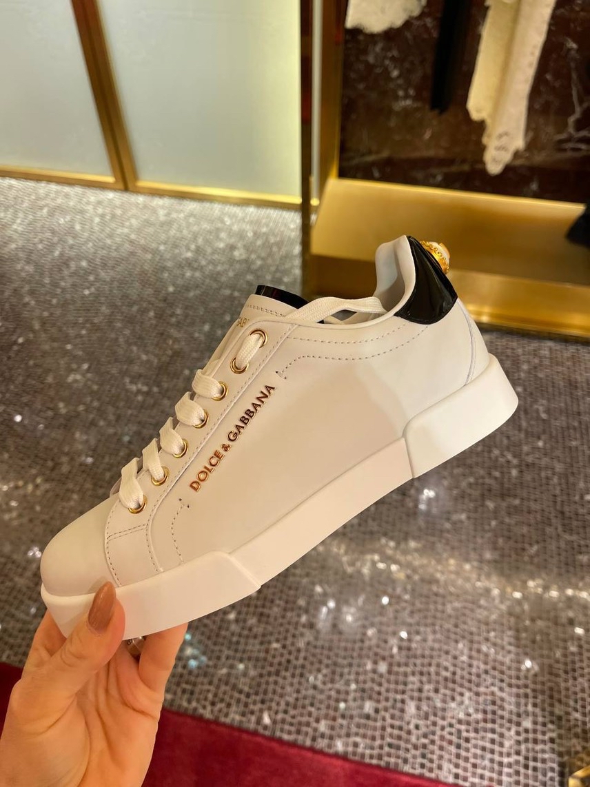 DOLCE & GABBANA Sneakers front view - Women's luxury Shoes