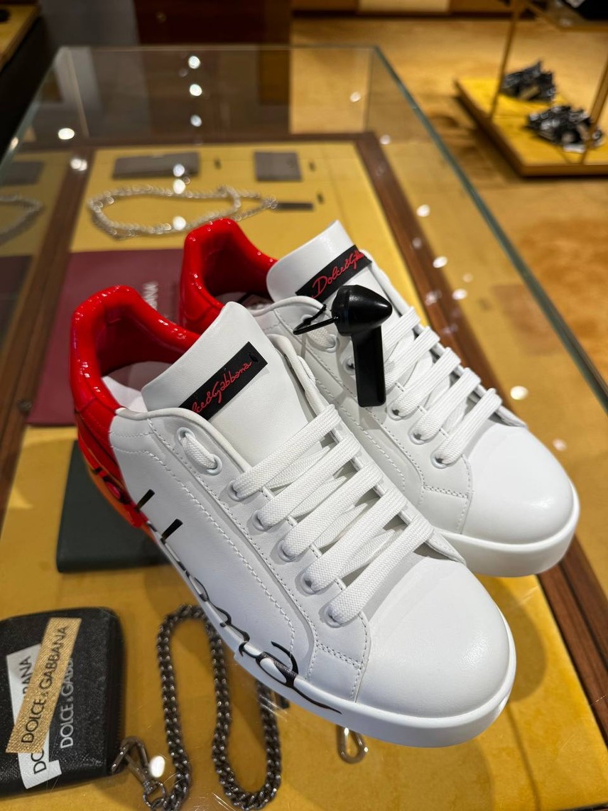 DOLCE & GABBANA Sneakers side view - Men's luxury Shoes