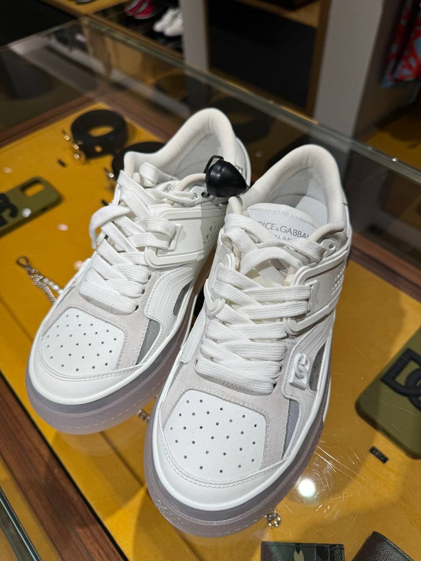 DOLCE & GABBANA Sneakers side view - Men's luxury Shoes