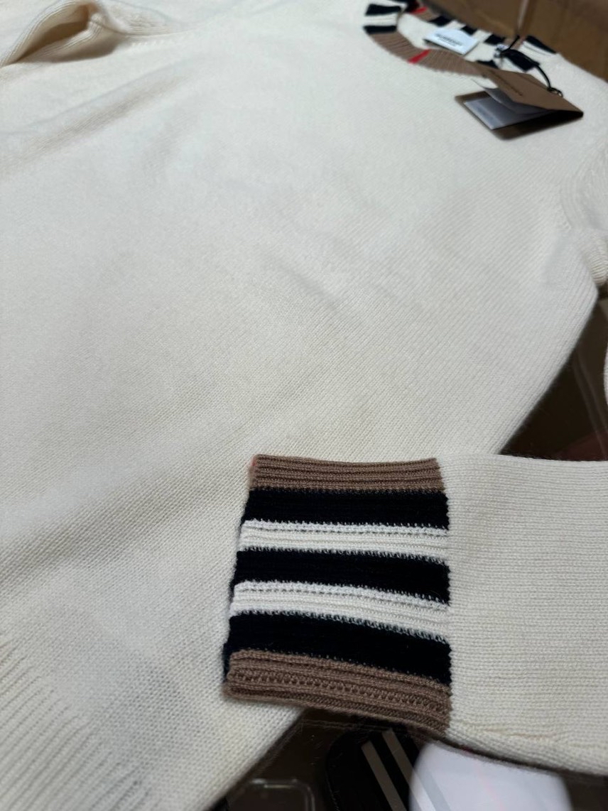BURBERRY Hoodies side view - Women's luxury Clothes