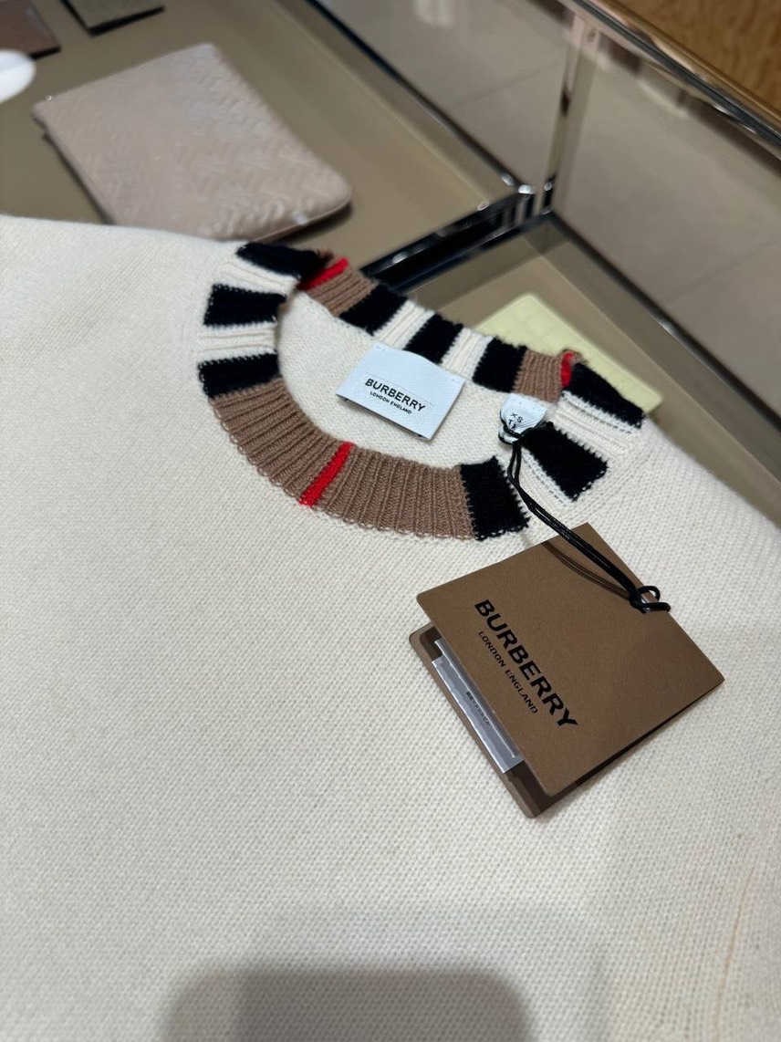 BURBERRY Hoodies side view - Women's luxury Clothes