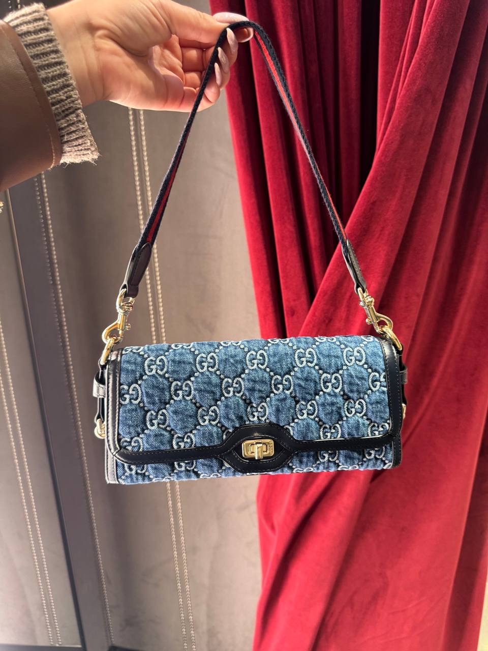 GUCCI Crossbody bags front view - Women's luxury Bags