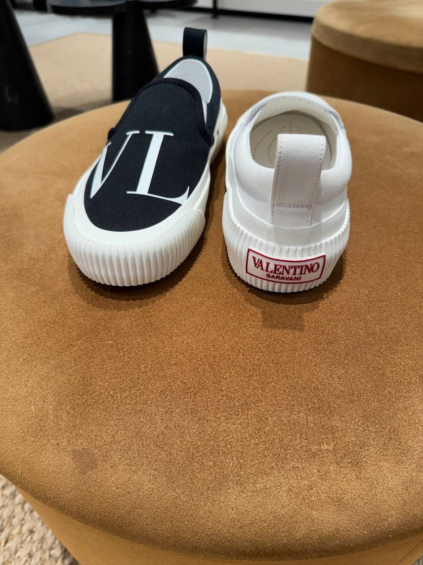 VALENTINO GARAVANI Moccasins side view - Men's luxury Shoes