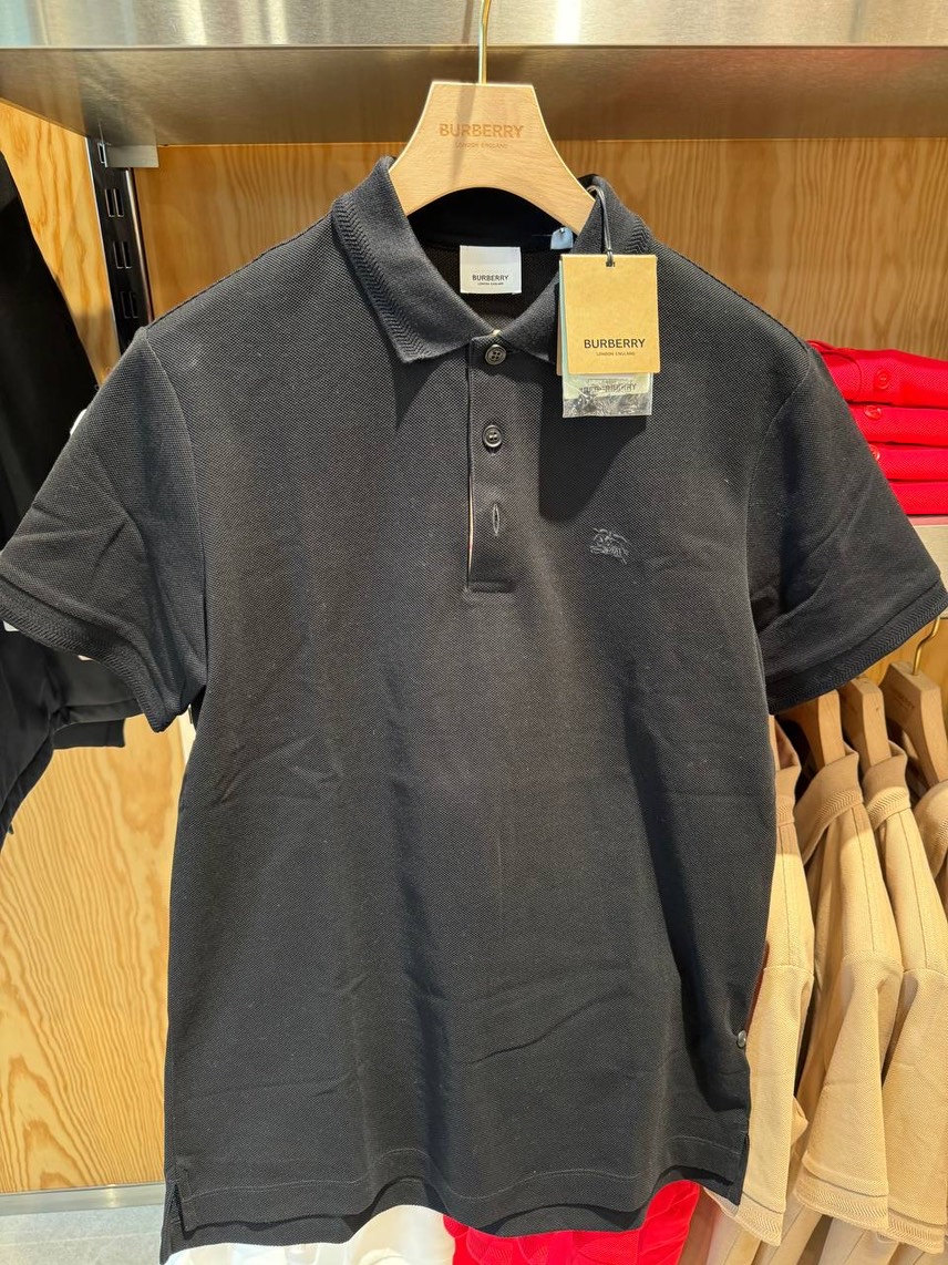 BURBERRY T-shirt and Polo side view - Men's luxury Clothes
