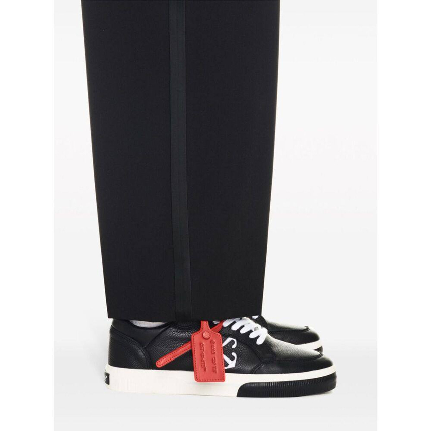 OFF-WHITE Sneakers side view - Men's luxury Shoes