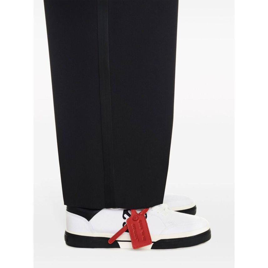 OFF-WHITE Sneakers side view - Men's luxury Shoes