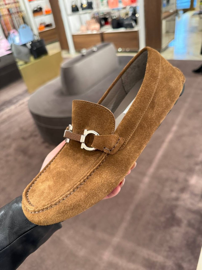 SALVATORE FERRAGAMO Moccasins side view - Men's luxury Shoes