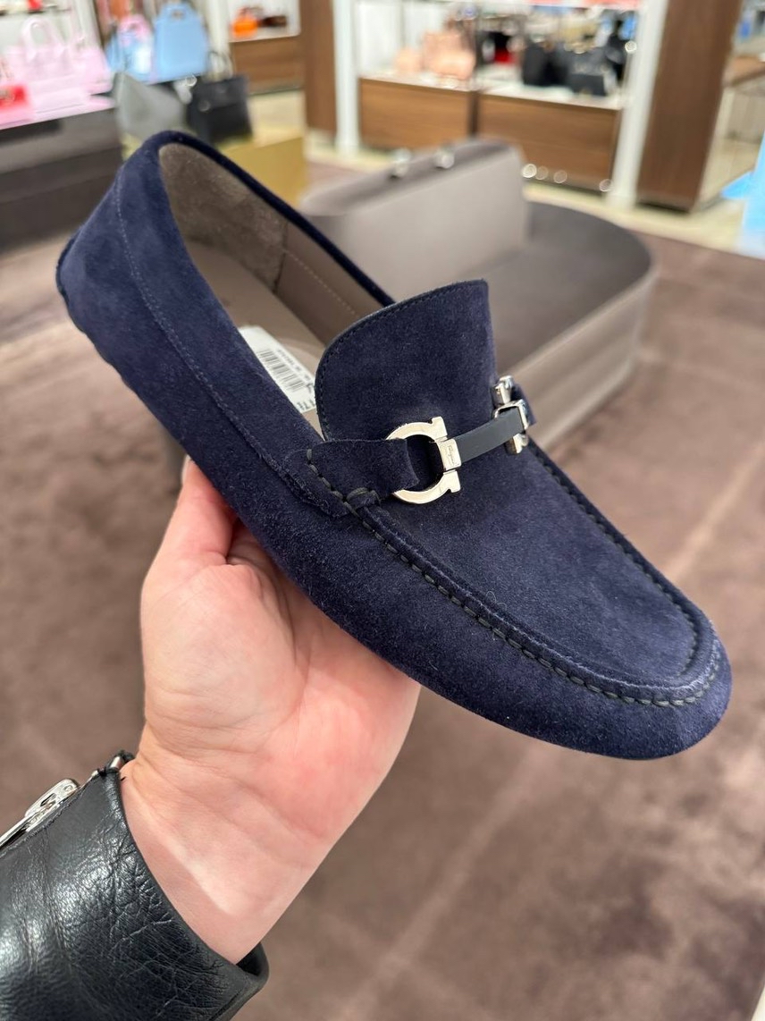SALVATORE FERRAGAMO Moccasins side view - Men's luxury Shoes