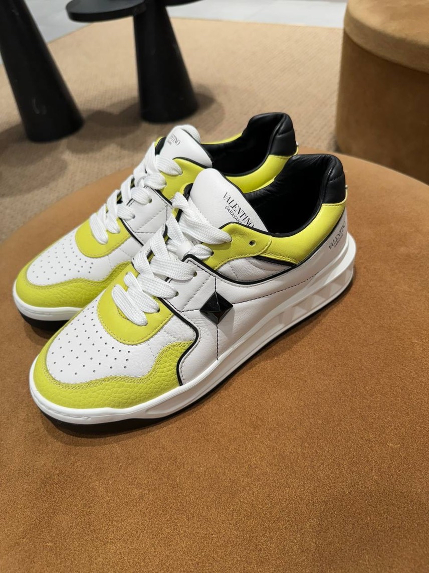 VALENTINO GARAVANI Sneakers side view - Men's luxury Shoes