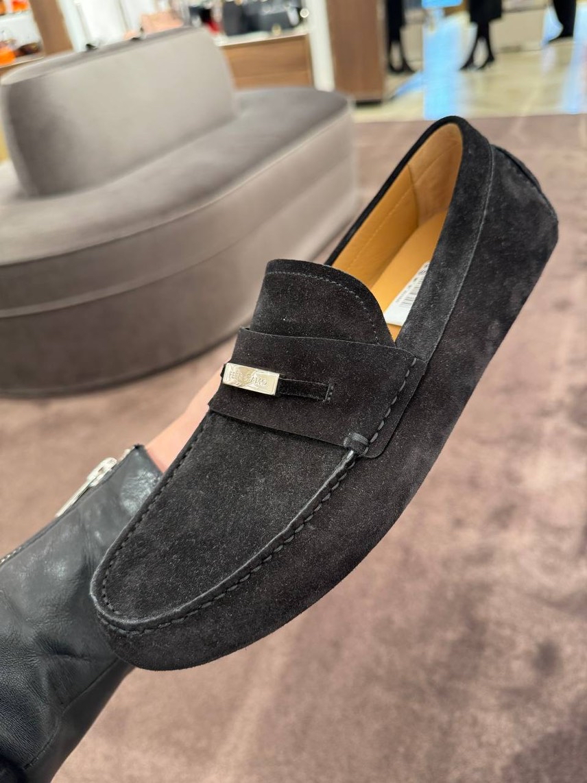 SALVATORE FERRAGAMO Moccasins side view - Men's luxury Shoes