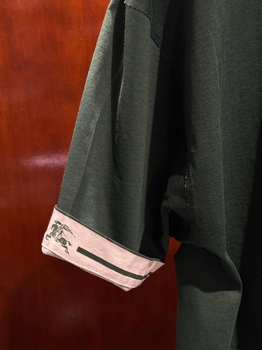 BURBERRY T-shirt and Polo side view - Men's luxury Clothes