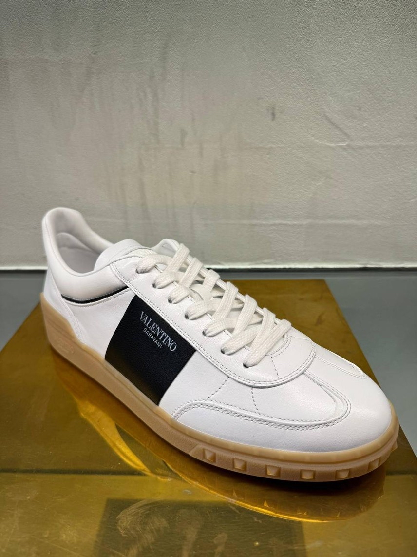 VALENTINO GARAVANI Sneakers side view - Men's luxury Shoes