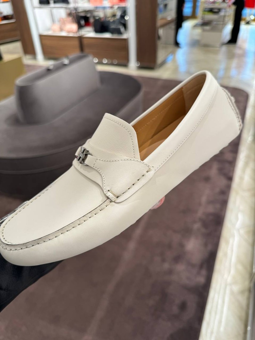 SALVATORE FERRAGAMO Moccasins front view - Men's luxury Shoes